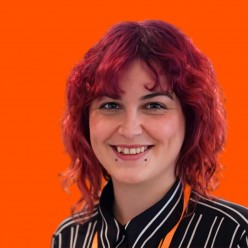 Headshot of Kimberley Cummings